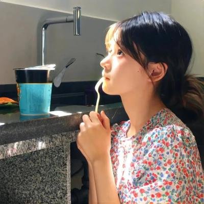 龙月